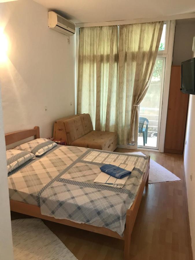 Tina Rooms Ulcinj Buitenkant foto