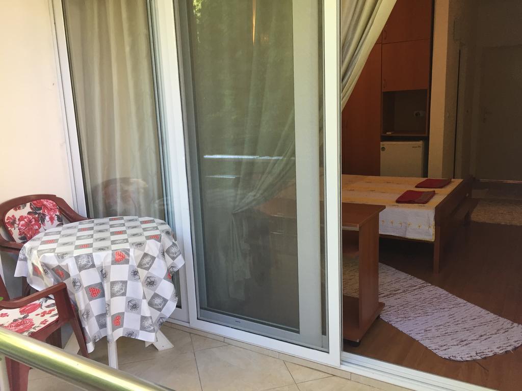 Tina Rooms Ulcinj Buitenkant foto