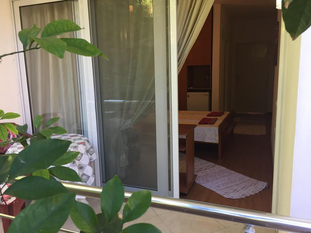 Tina Rooms Ulcinj Buitenkant foto