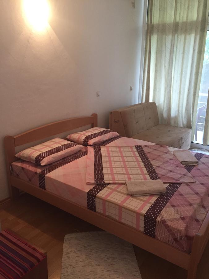 Tina Rooms Ulcinj Buitenkant foto